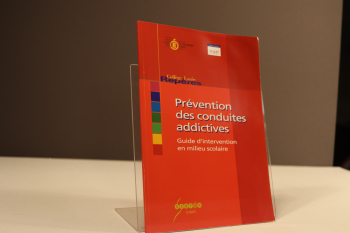Prévention des conduites addictives - guide d'intervention en milieu scolaire