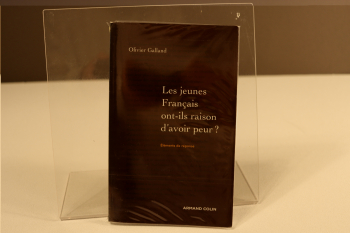 Les jeunes Français ont-ils raison d'avoir peur ?